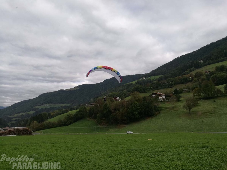 DH41.18 Luesen-Paragliding-181