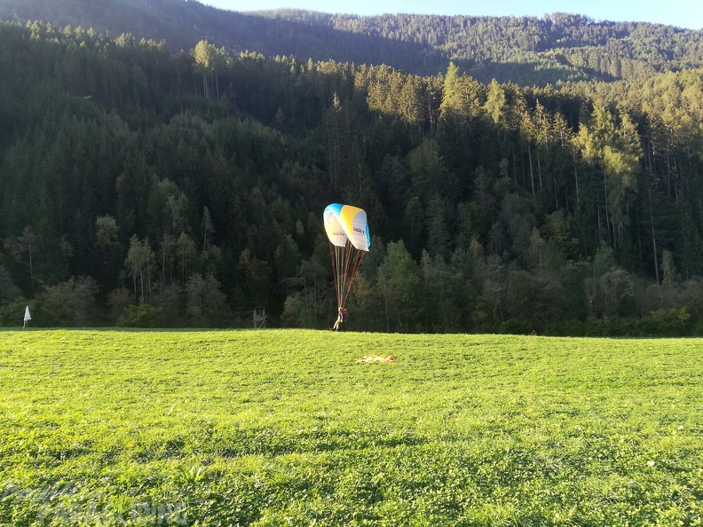 DH41.18_Luesen-Paragliding-252.jpg