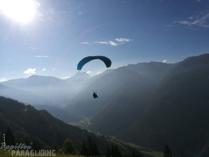 DH41.18_Luesen-Paragliding-301.jpg