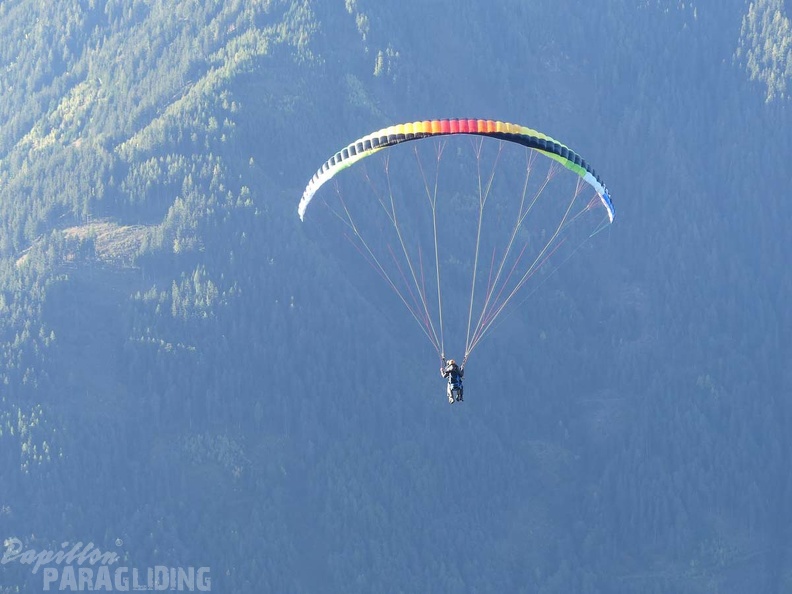 DH41.18 Luesen-Paragliding-374