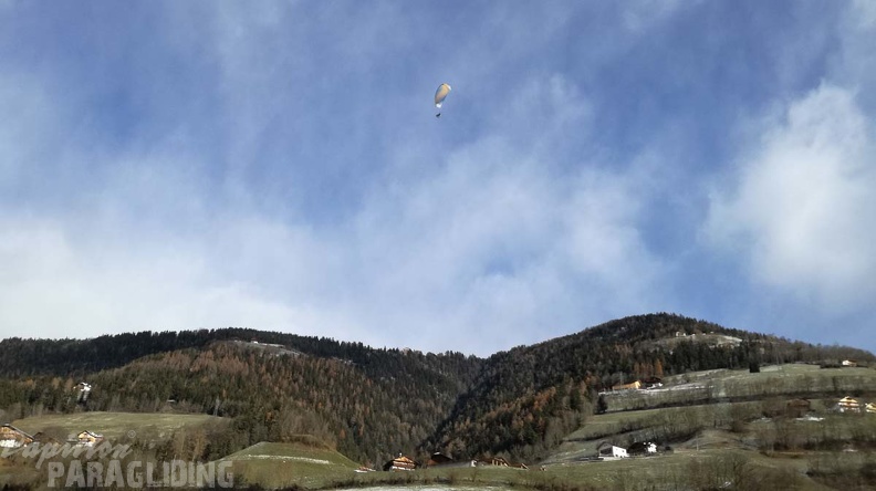 DH50.18_Luesen-Paragliding-143.jpg