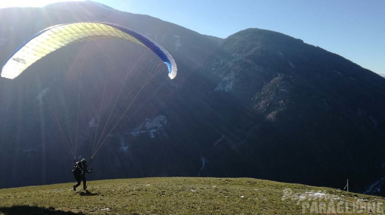 DH50.18 Luesen-Paragliding-327