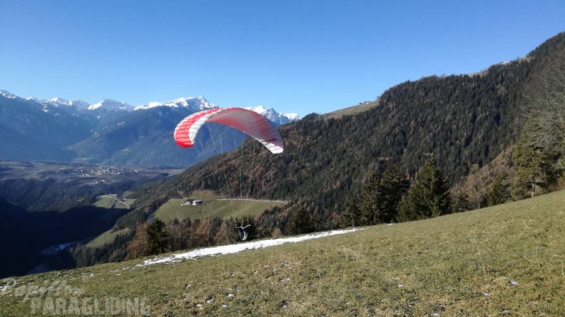 DH50.18 Luesen-Paragliding-333