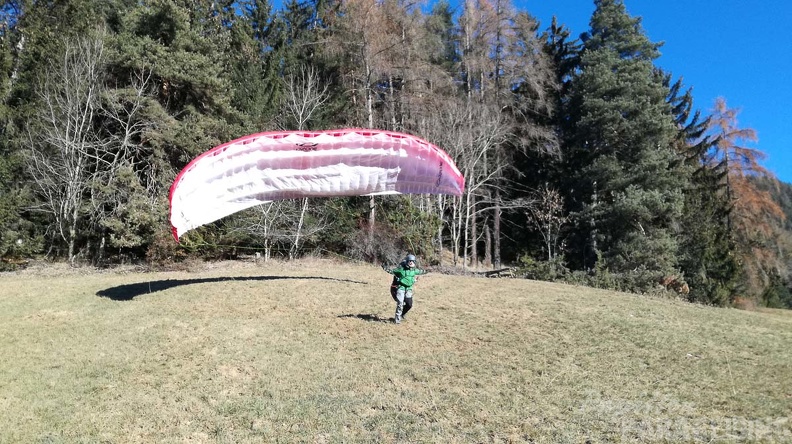 DH50.18 Luesen-Paragliding-353