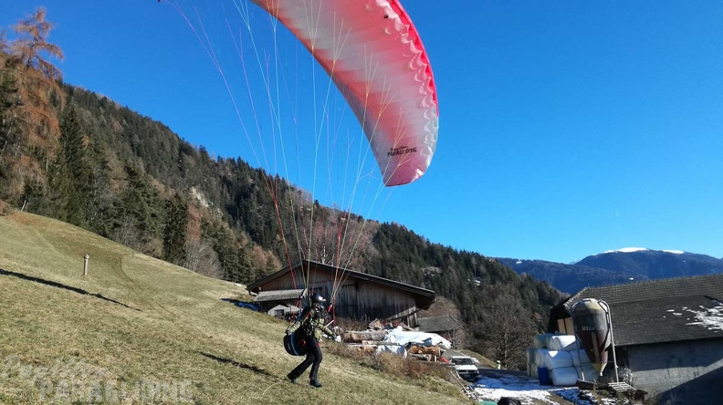 DH50.18_Luesen-Paragliding-385.jpg