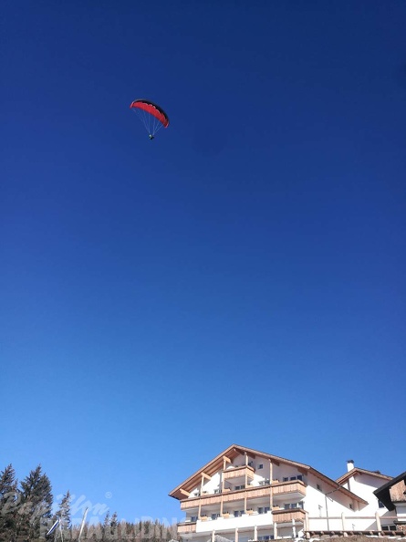 DH50.18 Luesen-Paragliding-447