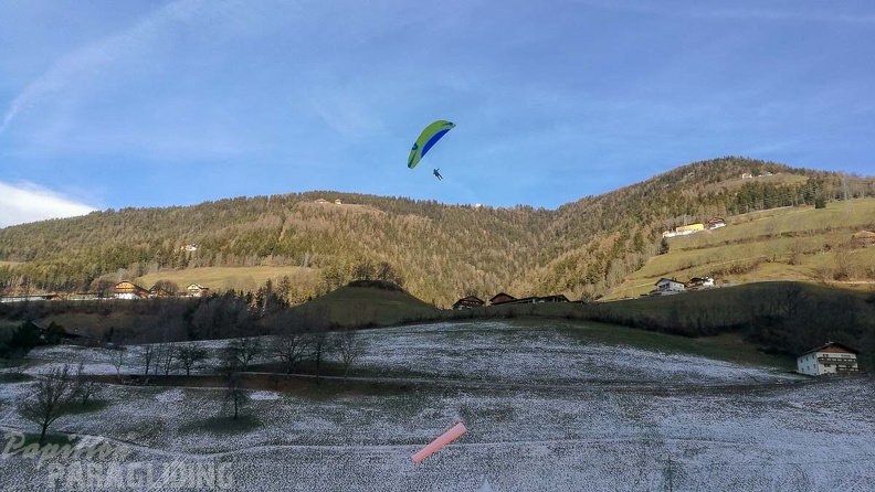 DH52.18 Luesen-Paragliding-144