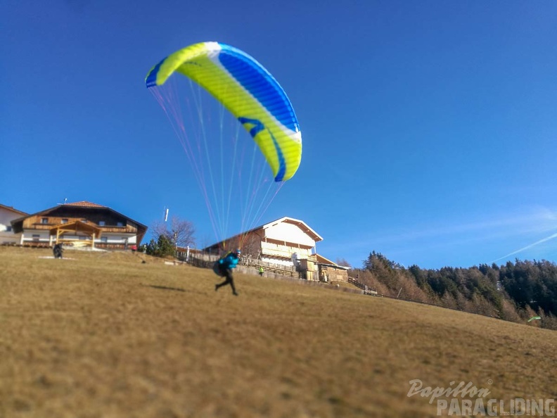 DH52.18_Luesen-Paragliding-289.jpg