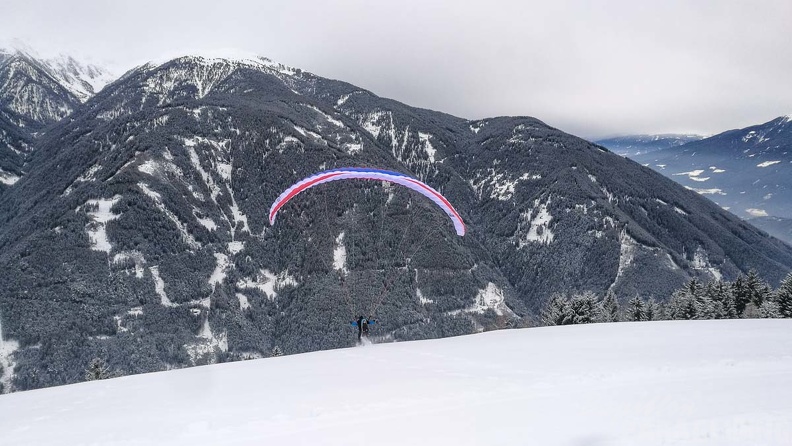 DH7.18 Paragliding-112