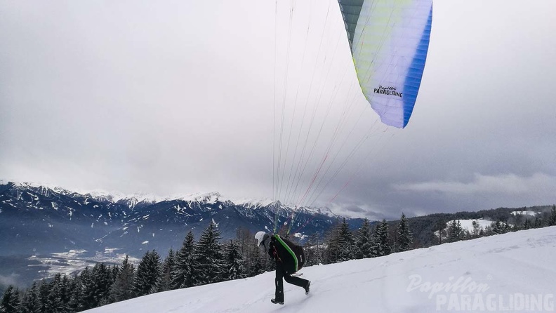 DH7.18 Paragliding-131