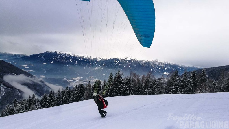 DH7.18 Paragliding-145