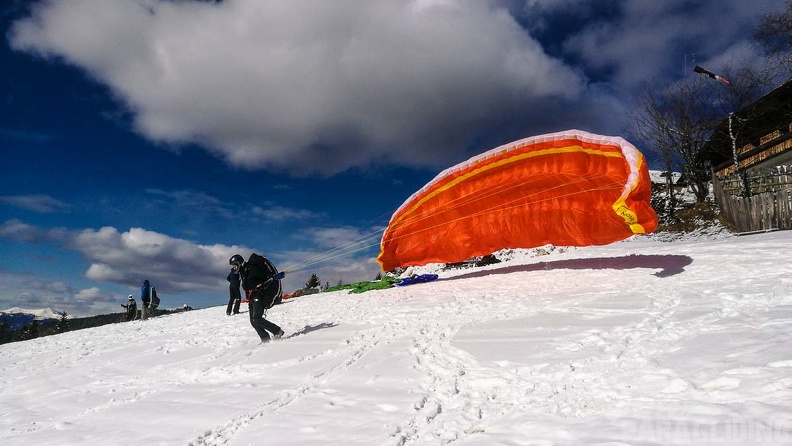 DH7.18 Paragliding-219