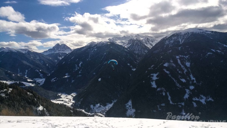 DH7.18 Paragliding-243