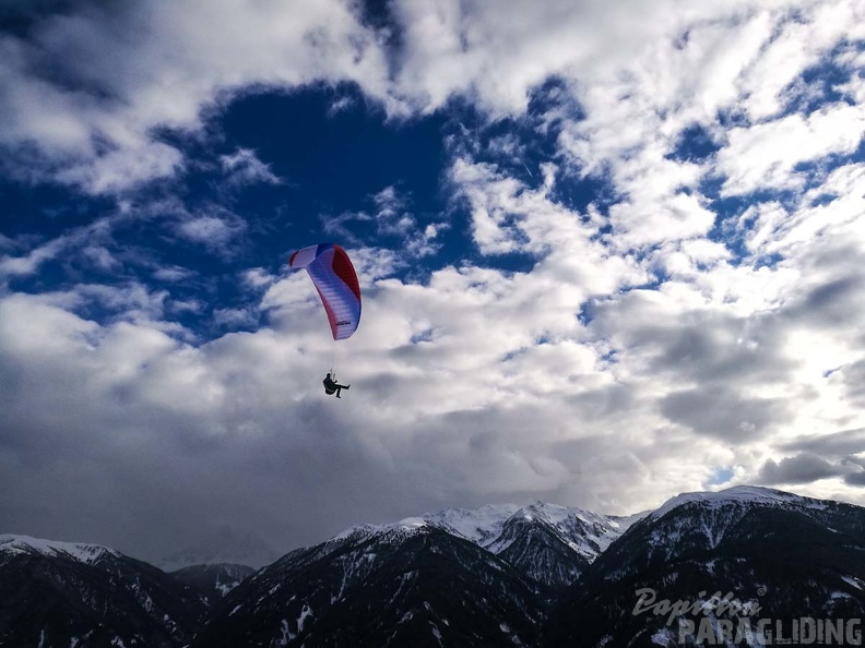 DH7.18_Paragliding-295.jpg