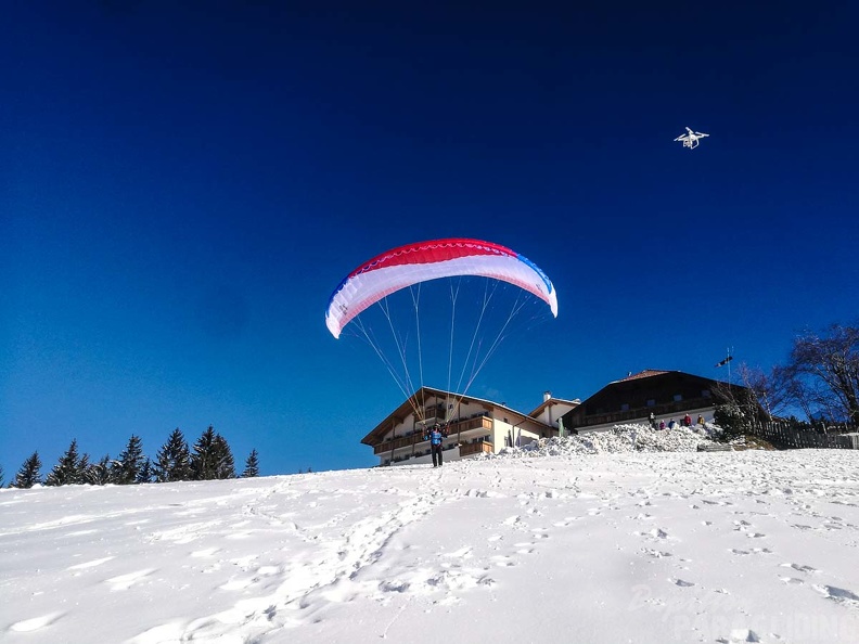 DH7.18 Paragliding-328