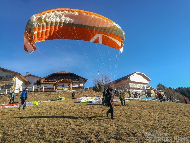 DH1.19_Luesen-Paragliding-133.jpg