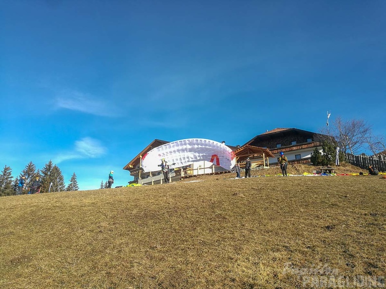 DH1.19 Luesen-Paragliding-160