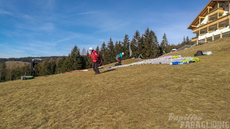 DH1.19 Luesen-Paragliding-219