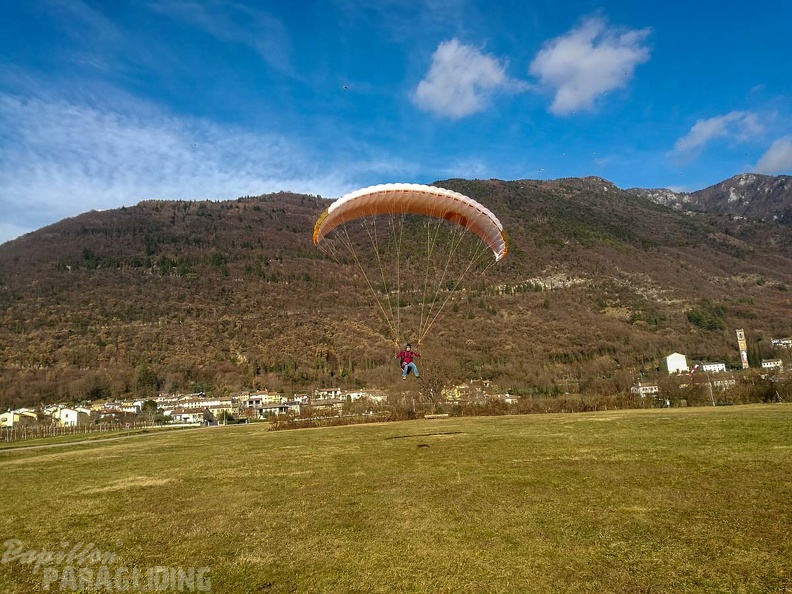 DH1.19 Luesen-Paragliding-250