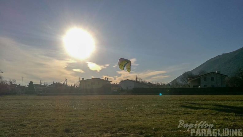 DH1.19 Luesen-Paragliding-350