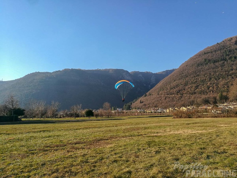 DH1.19 Luesen-Paragliding-352