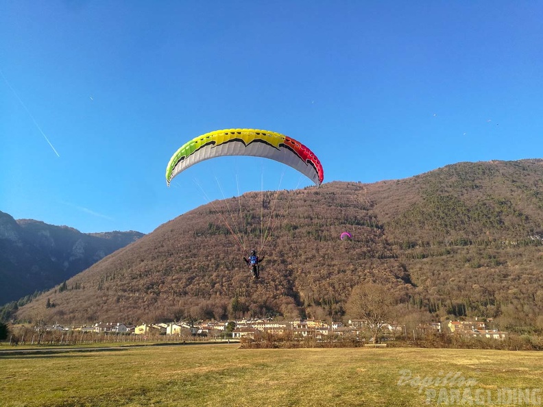 DH1.19 Luesen-Paragliding-358