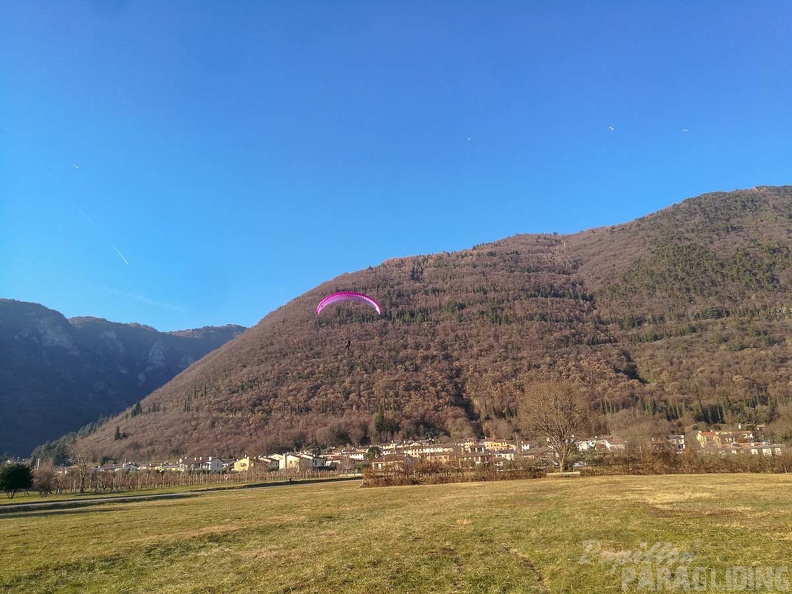 DH1.19_Luesen-Paragliding-362.jpg