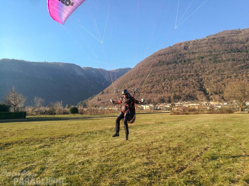 DH1.19 Luesen-Paragliding-365