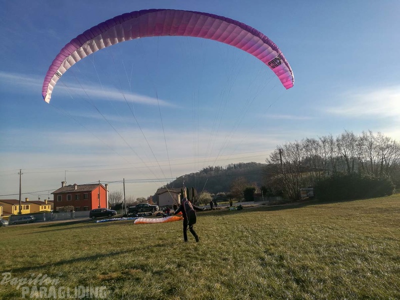 DH1.19 Luesen-Paragliding-367