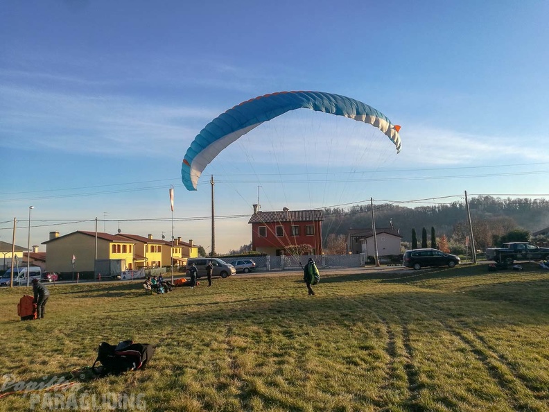 DH1.19 Luesen-Paragliding-377