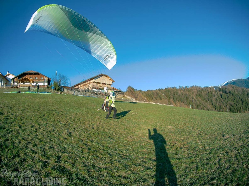 DH13.19 Luesen-Paragliding-109