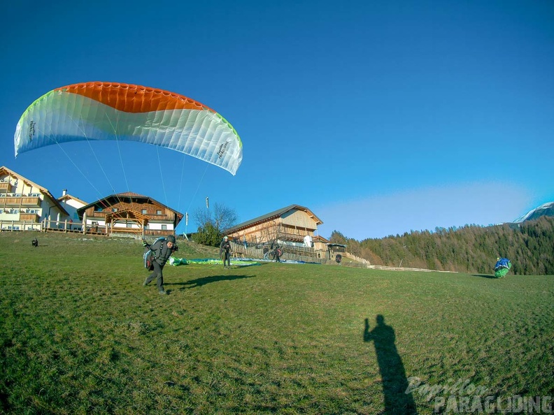 DH13.19_Luesen-Paragliding-116.jpg