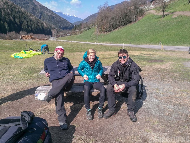 DH13.19 Luesen-Paragliding-163
