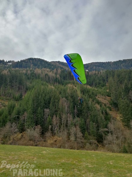 DH13.19_Luesen-Paragliding-184.jpg