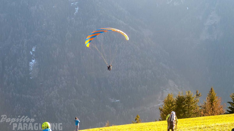 DH13.19 Luesen-Paragliding-293
