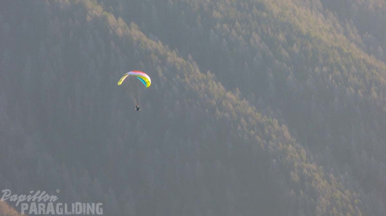 DH13.19 Luesen-Paragliding-306