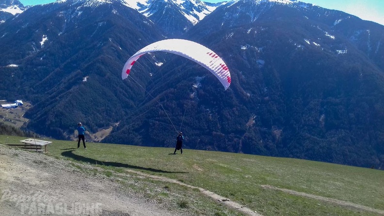 DH13.19 Luesen-Paragliding-377