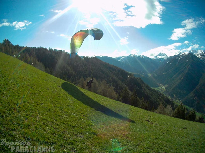 DH15.19_Luesen-Paragliding-110.jpg