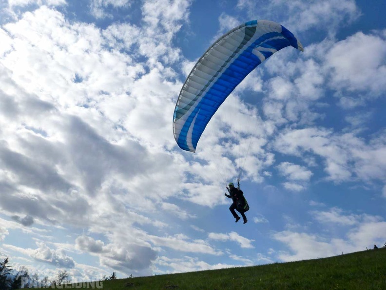 DH15.19_Luesen-Paragliding-135.jpg