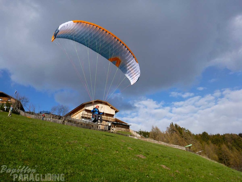 DH15.19 Luesen-Paragliding-138