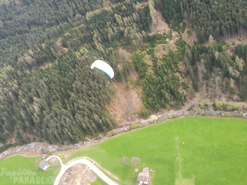 DH15.19_Luesen-Paragliding-145.jpg
