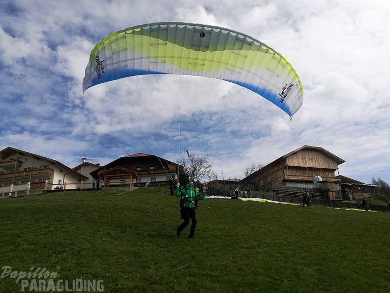 DH15.19_Luesen-Paragliding-163.jpg