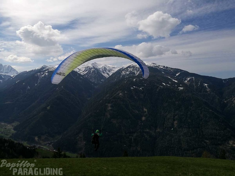 DH15.19_Luesen-Paragliding-164.jpg