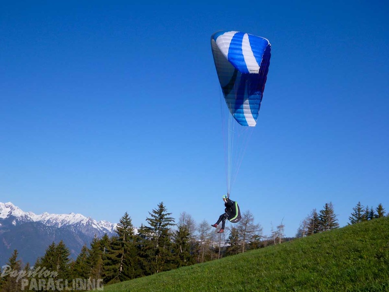 DH15.19 Luesen-Paragliding-259