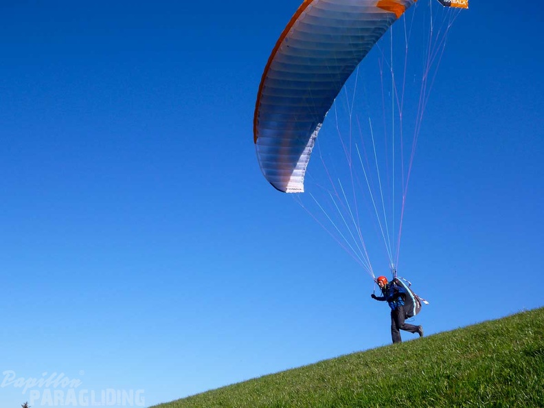 DH15.19 Luesen-Paragliding-269