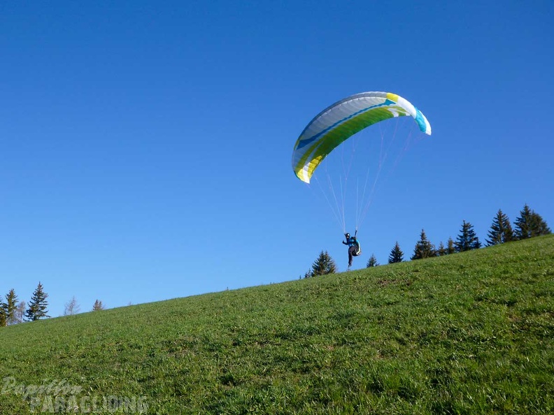 DH15.19_Luesen-Paragliding-274.jpg