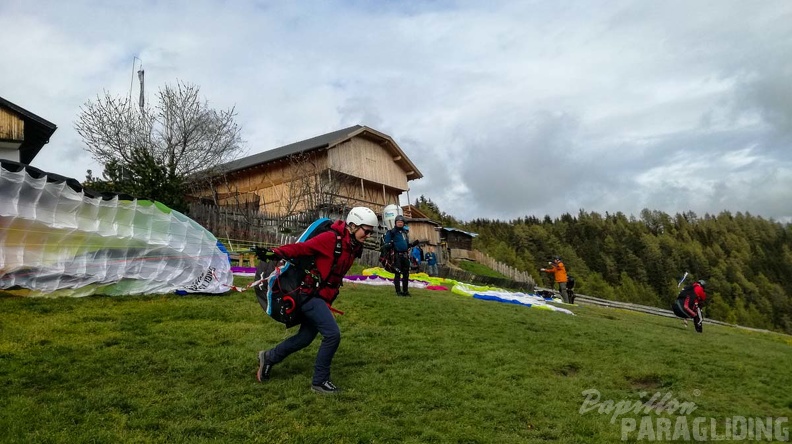 DH21.19_Paragliding-Luesen-163.jpg