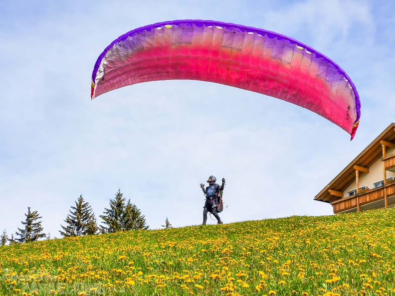 DH21.19 Paragliding-Luesen-239