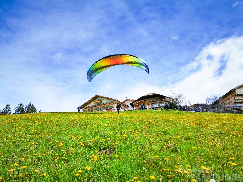 DH21.19 Paragliding-Luesen-241