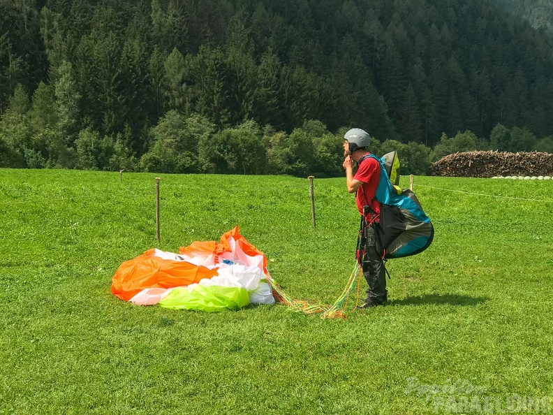 DH32.19 Luesen Paragliding-244